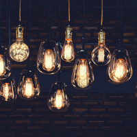 Papier Peint Panoramique Ampoules