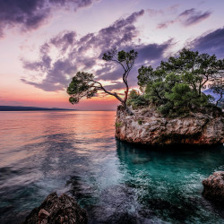 Papier Peint Panoramique îlot lac