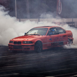 Papier Peint Panoramique Drift BMW