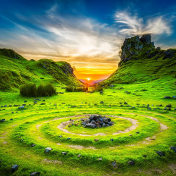 Papier Peint Panoramique île montagne