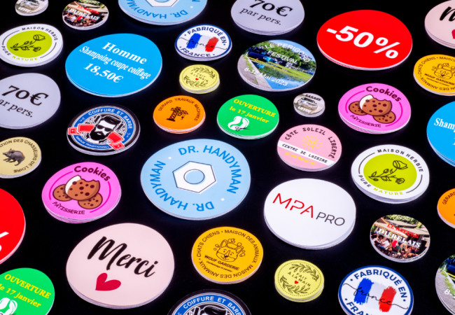Autocollant rond